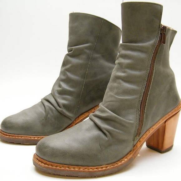 Neosens Slouch Silvia Sage Green Leather Ankle Heeled Zip Up Booties - Picture 1 of 9